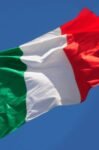 إيطاليا