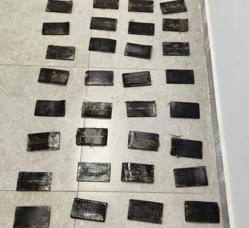 63866998389813740130