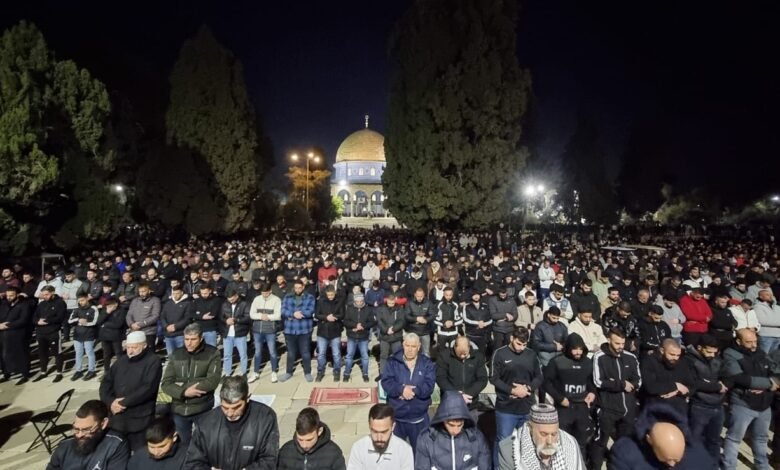 صلاة العشاء 1.jpg Cc8ecf8e 5d5f 4ad9 B04e 969a0d88b825